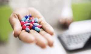 Желтый понос у взрослого человека: причины и лечение