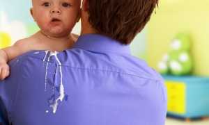 Отрыжка у маленького ребенка: причины и советы