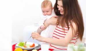 Запор у кормящих женщин: причины и решения