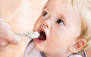 Жидкий желтый стул у новорожденного: причины и рекомендации