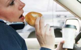 Отрыжка после еды и тяжесть в желудке: причины и решения