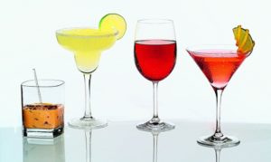 Избегать стоит приема алкоголя и газированных напитков