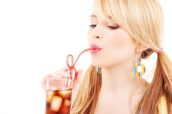 прием газированных напитков