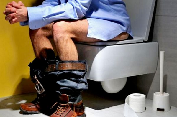 Черный понос у взрослого