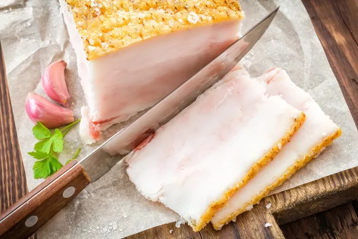 Кусочек сала