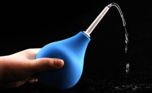 применение клизм