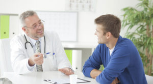 консультация врача обязательна при обнаружении крови в стуле