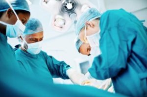 операция при геморрое