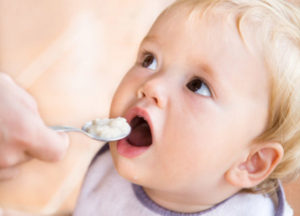 после прикорма стул становится более густым