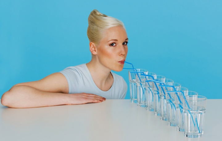 пить достаточное количество жидкости