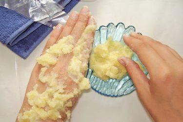 Картофельный компресс для запястья Картофельный компресс для запястья