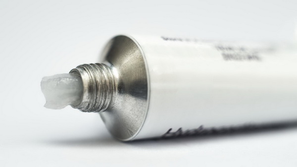 Обезболивающие мази при грыже диска Обезболивающие мази при грыже диска