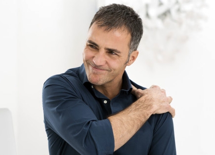 Боль и ограничение подвижности плеча Боль и ограничение подвижности плеча