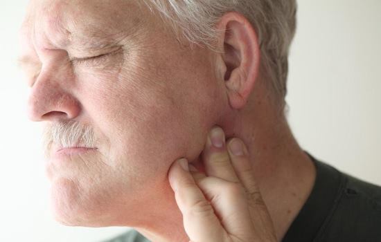 Боль и отек в области воспаления Боль и отек в области воспаления