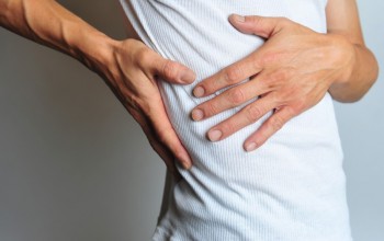 Боль при вывихе ребра