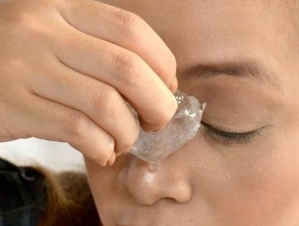 Холодный компресс к носу Холодный компресс к носу