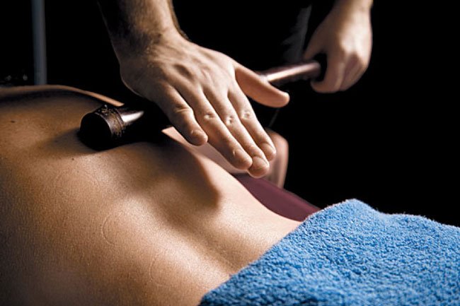 Массаж спины палкой Массаж спины палкой