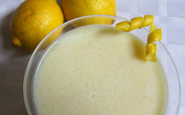 Молоко с лимоном