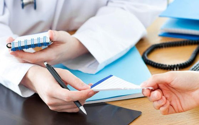 Назначение препаратов врачом