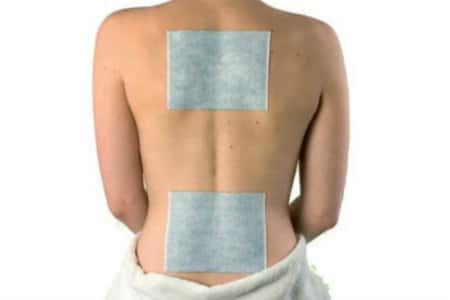 Установка пластыря в область боли Установка пластыря в область боли